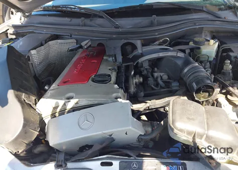 2001 Mercedes-Benz Slk 230 Kompressor z USA, uszkodzony, nr VIN WDBKK49F91F182327